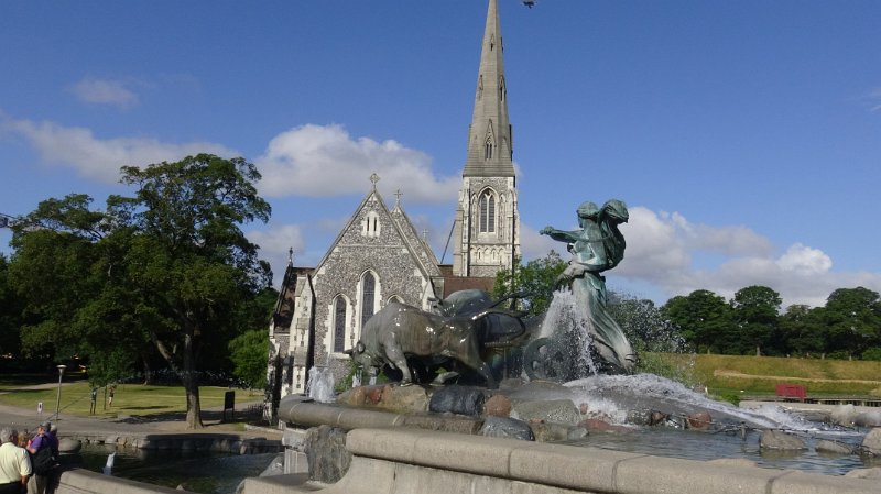 Gefion Fountain and Church